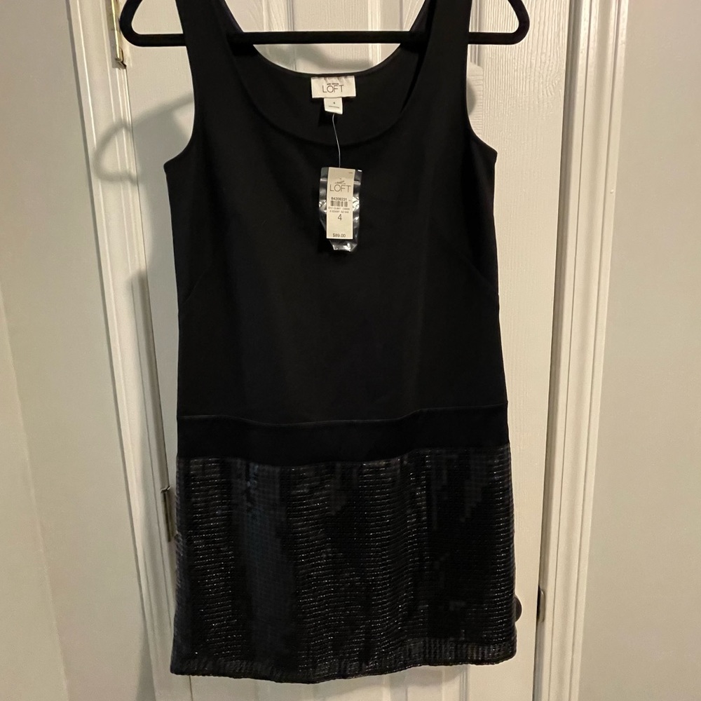 NWT | LOFT | Cocktail Dress | Sparkle | Sequin | Size 4
